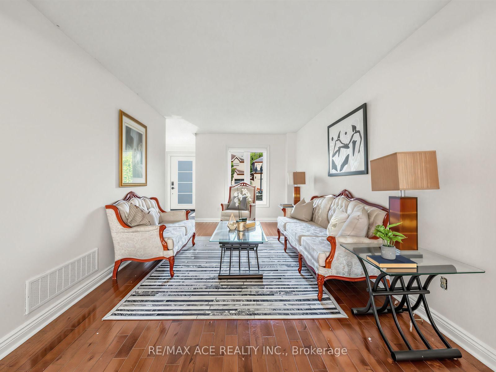 53 Howes Street • Ajax, ON photo 11