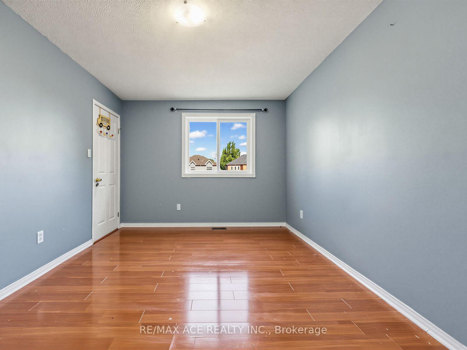 53 Howes Street • Ajax, ON photo 16