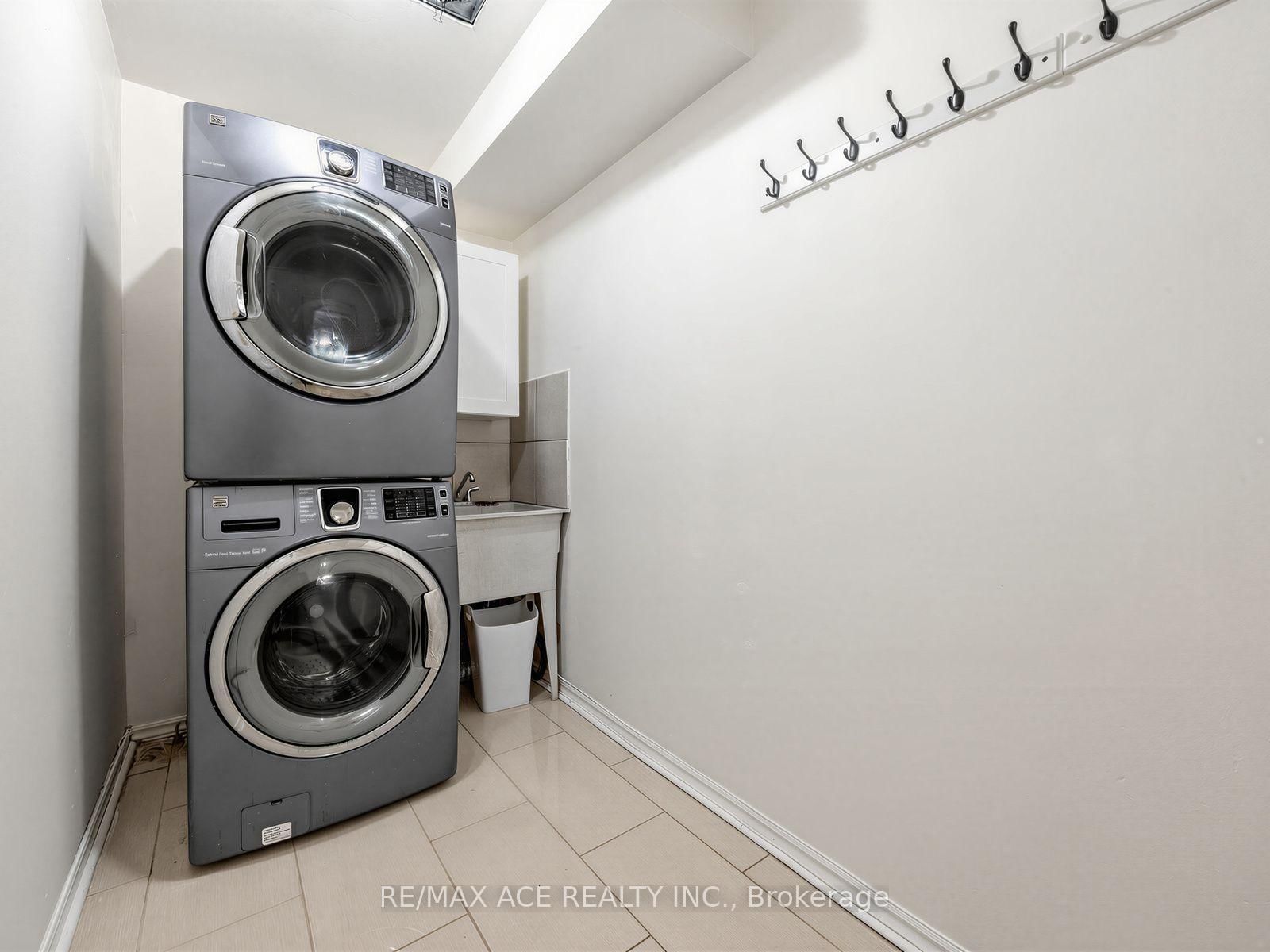 53 Howes Street • Ajax, ON photo 25