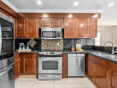53 Howes Street • Ajax, ON photo 5