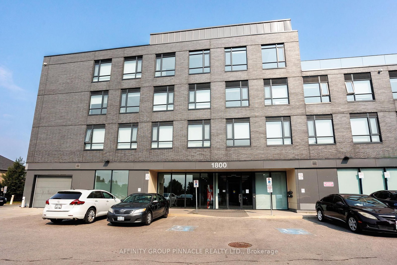 220-1800 Simcoe St, Oshawa, view 15