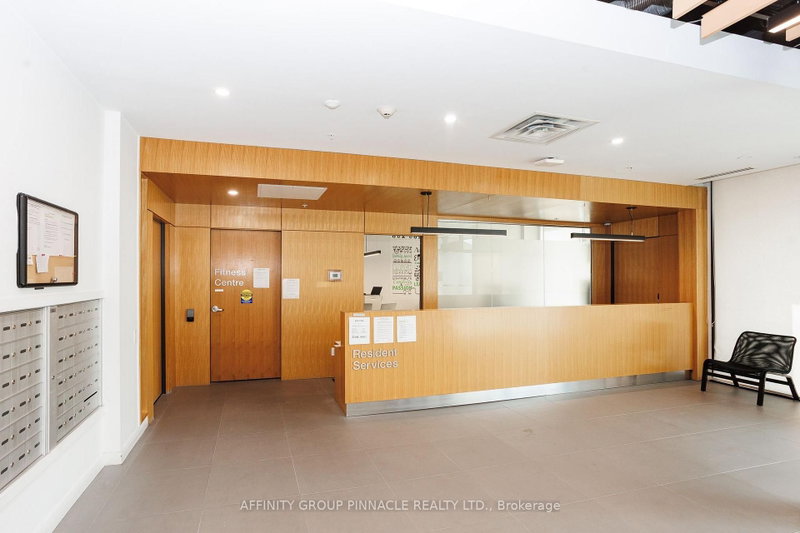220 - 1800 Simcoe Street N
