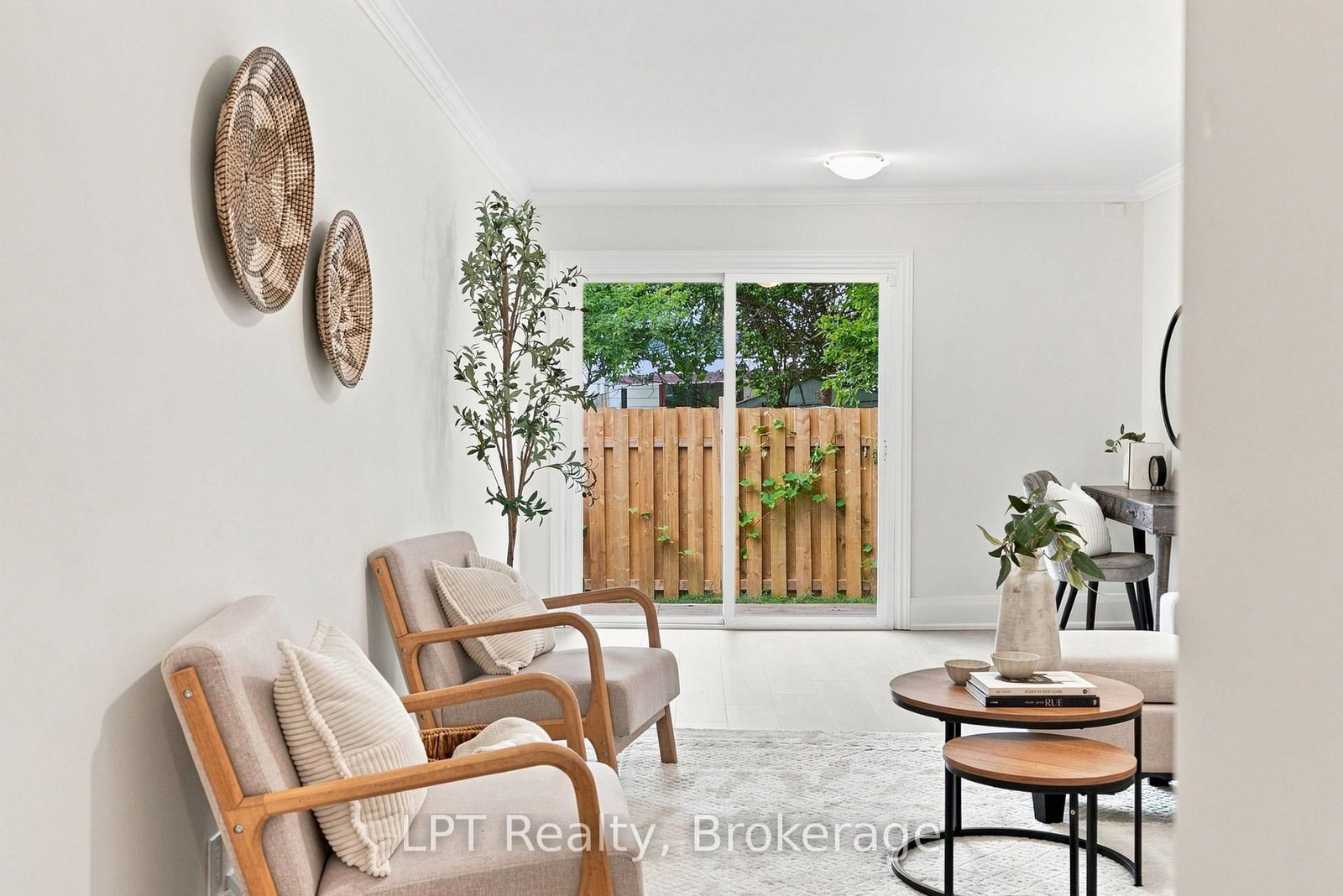 112 Olive Avenue • Oshawa, ON photo 13