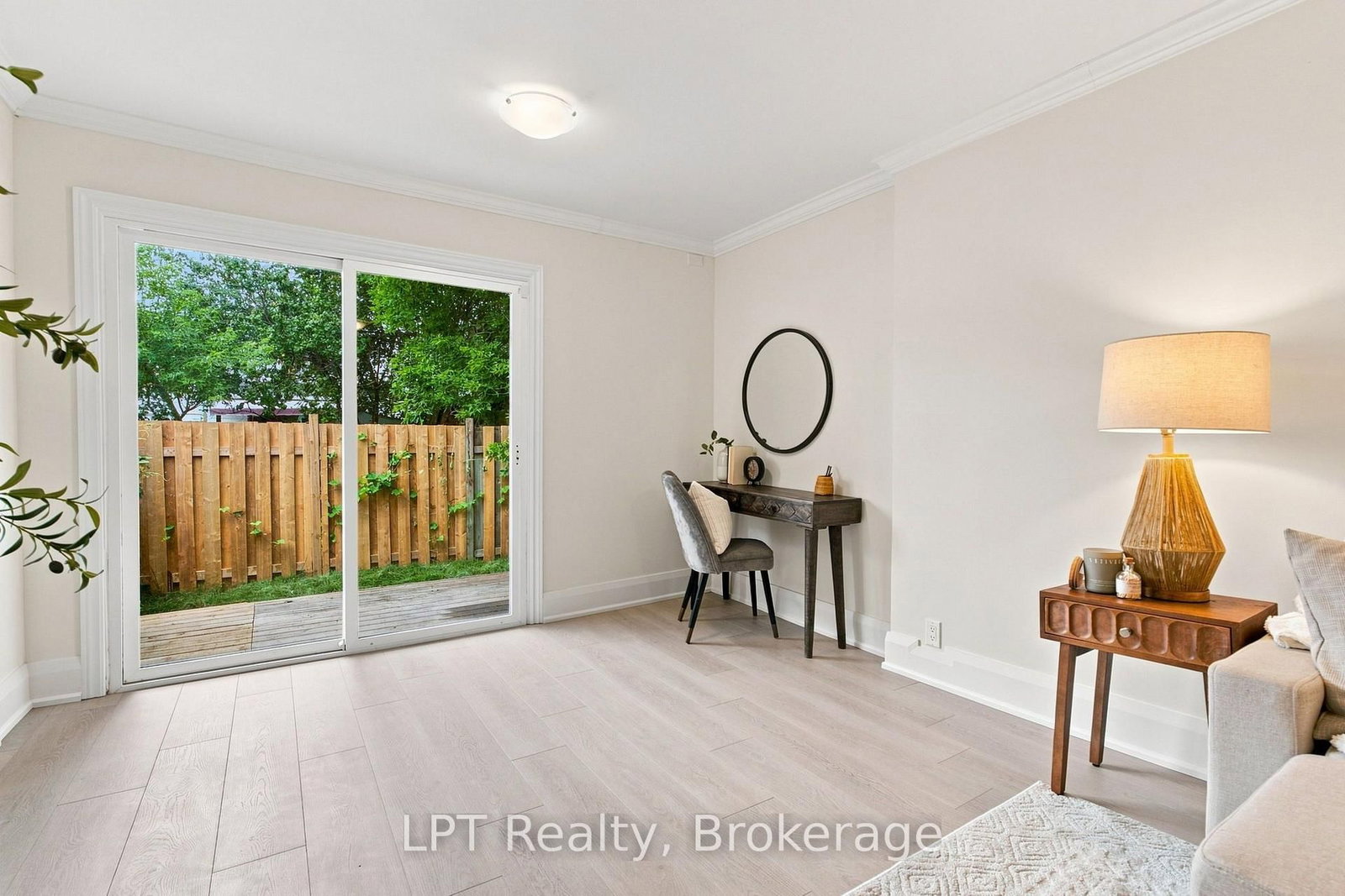 112 Olive Avenue • Oshawa, ON photo 19