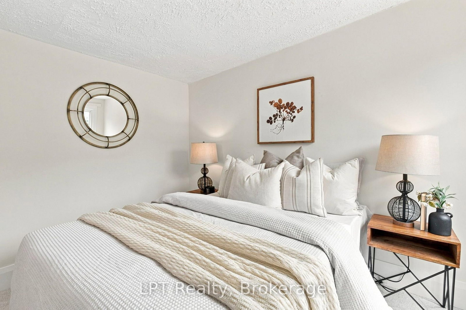 112 Olive Avenue • Oshawa, ON photo 27