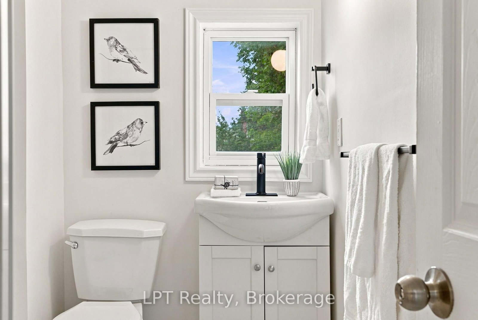 112 Olive Avenue • Oshawa, ON photo 33