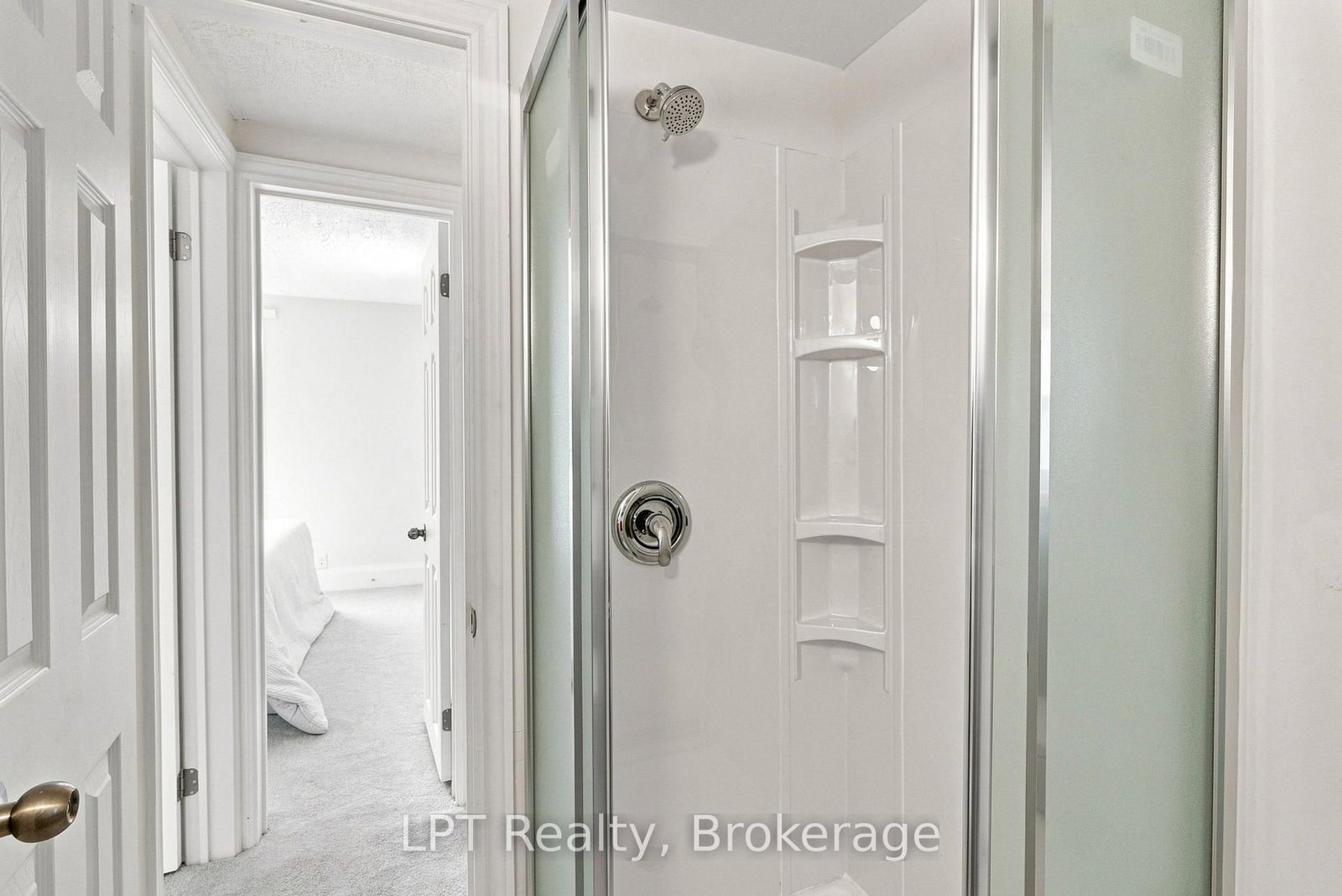 112 Olive Avenue • Oshawa, ON photo 36