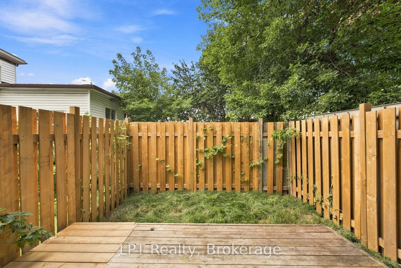 112 Olive Avenue • Oshawa, ON photo 37