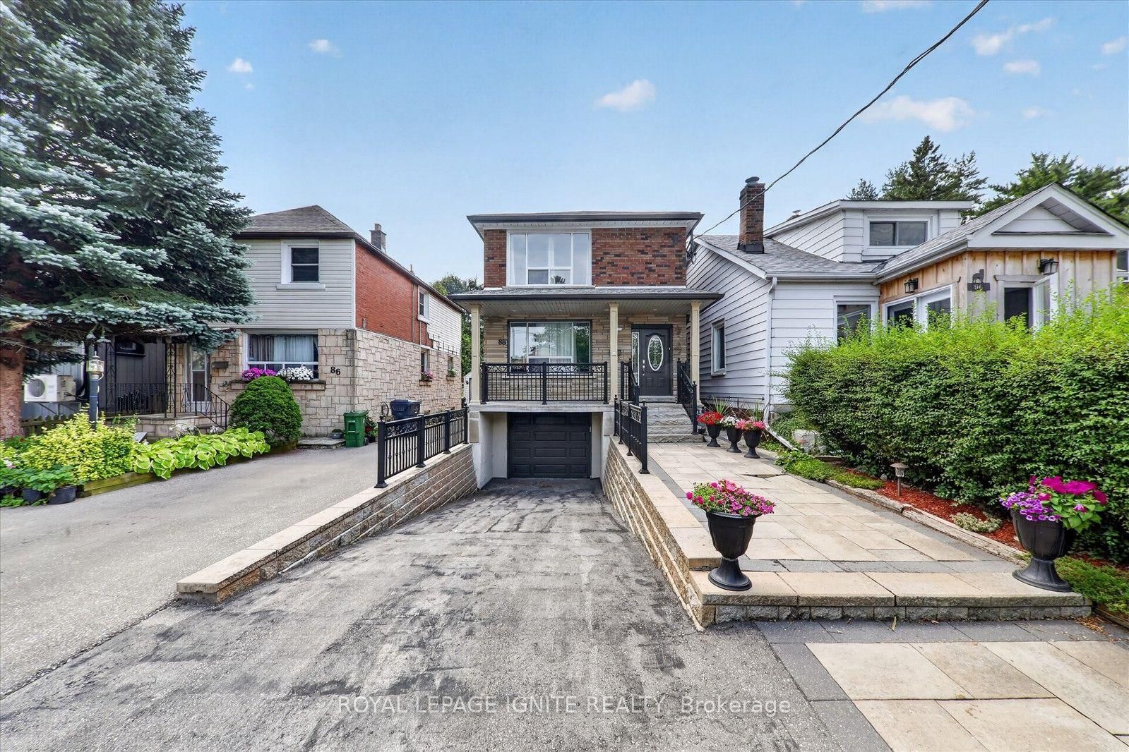 Upper - 88 South Edgely Avenue, Toronto 2