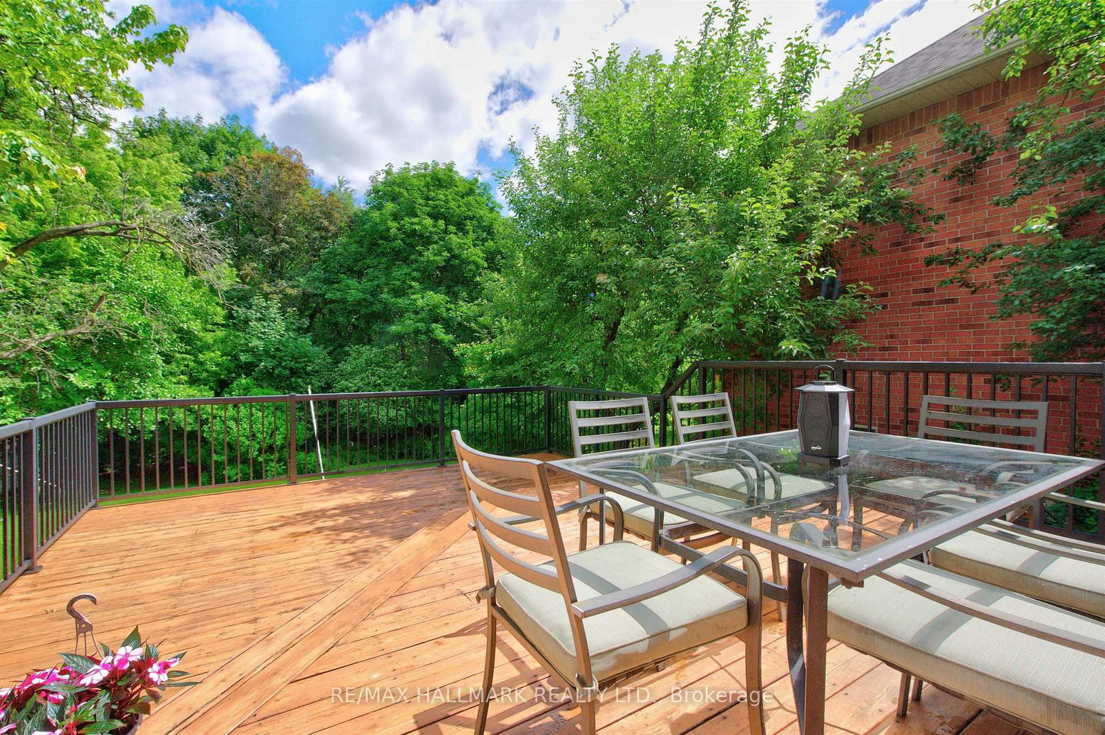 12 Karen Ann Crescent • Toronto, ON photo 39