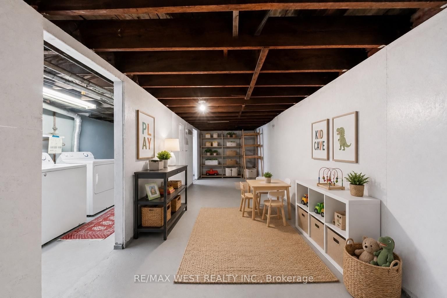79 King Edward Avenue • Toronto, ON photo 20