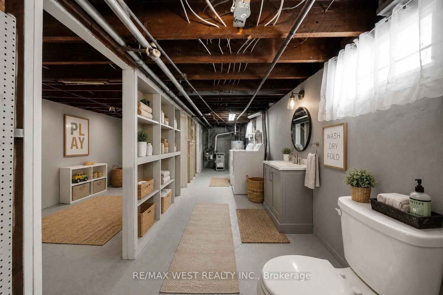 79 King Edward Avenue • Toronto, ON photo 21