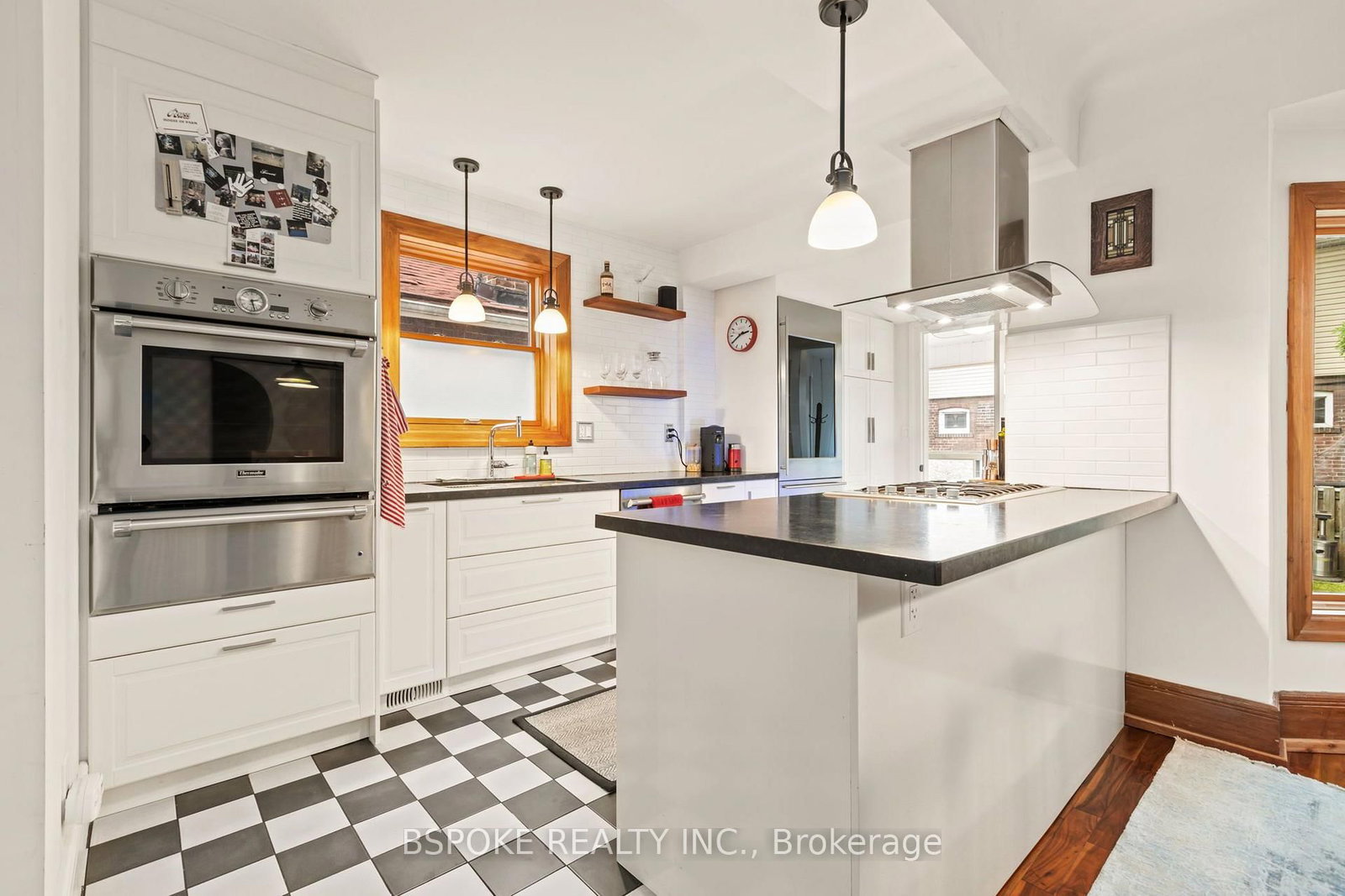 126 Oakcrest Avenue • Toronto, ON photo 12