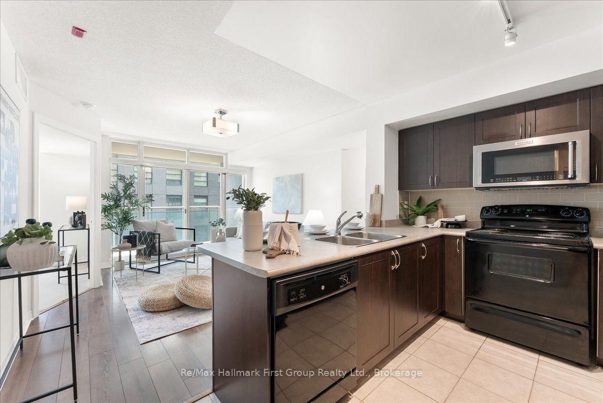 1600 Charles Street • #302 • Whitby, ON photo 7