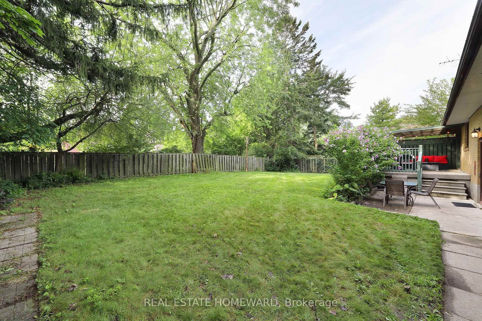 71 Gatesview Avenue • Toronto, ON photo 27