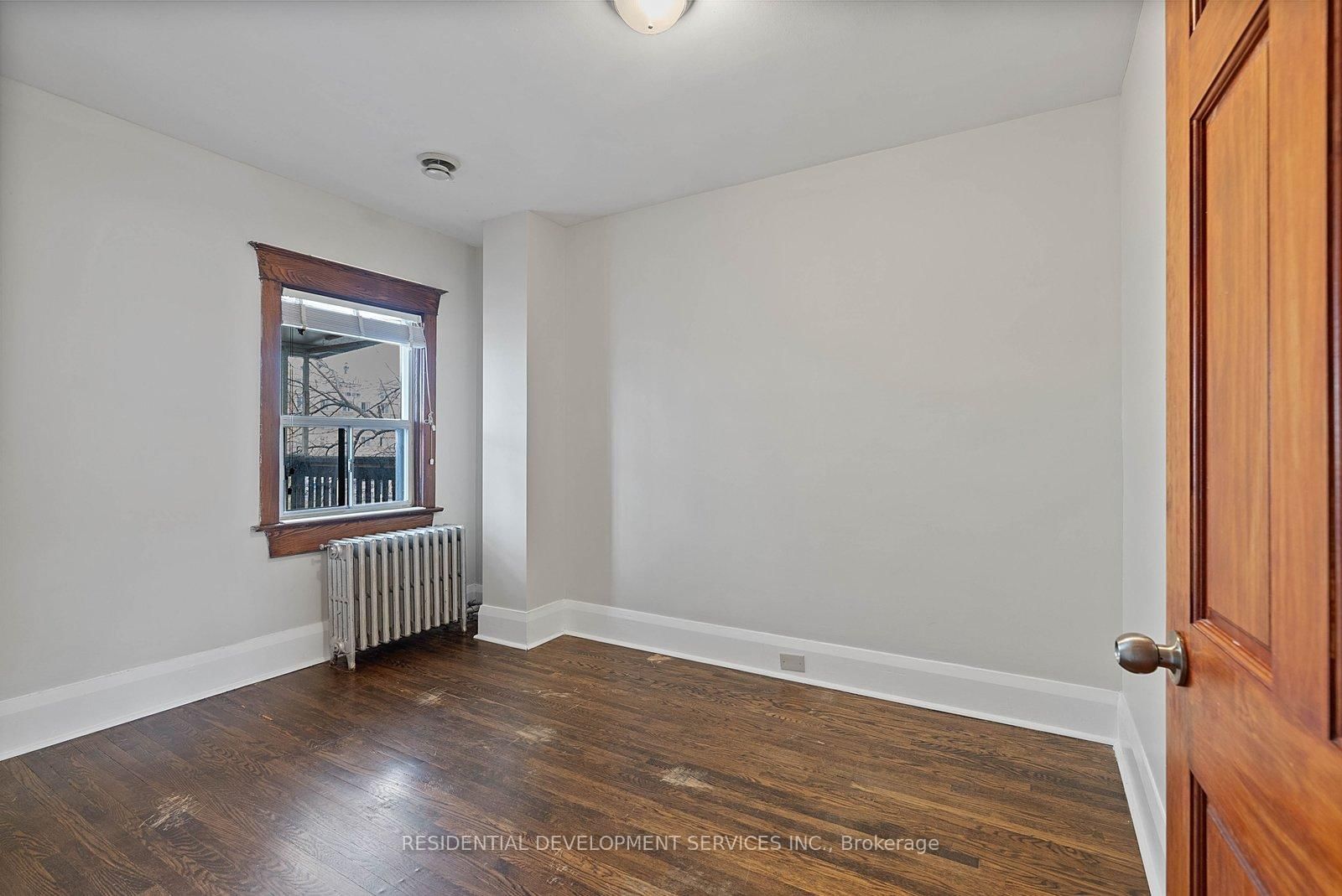 363 Strathmore Boulevard • Toronto, ON photo 21