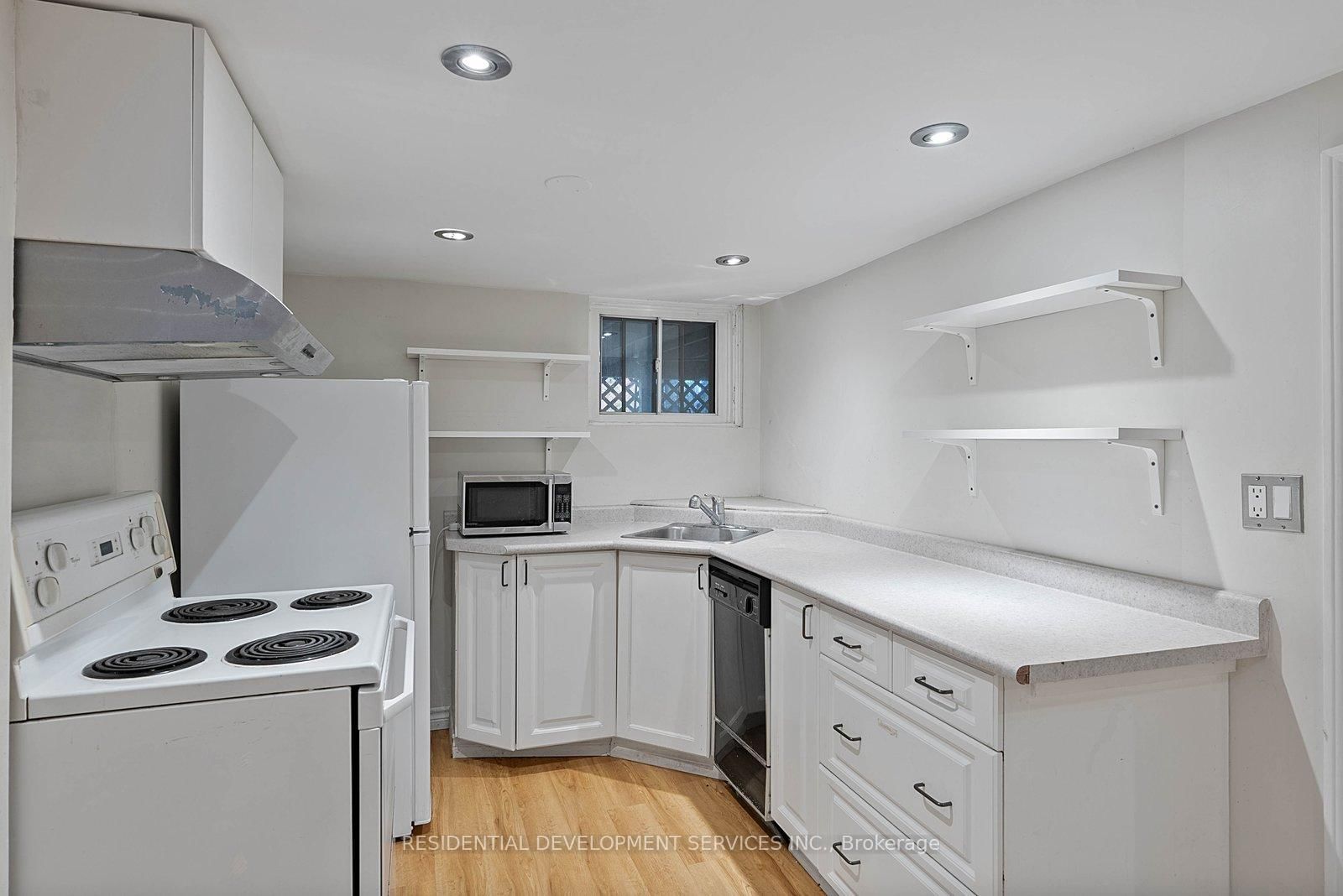 363 Strathmore Boulevard • Toronto, ON photo 33