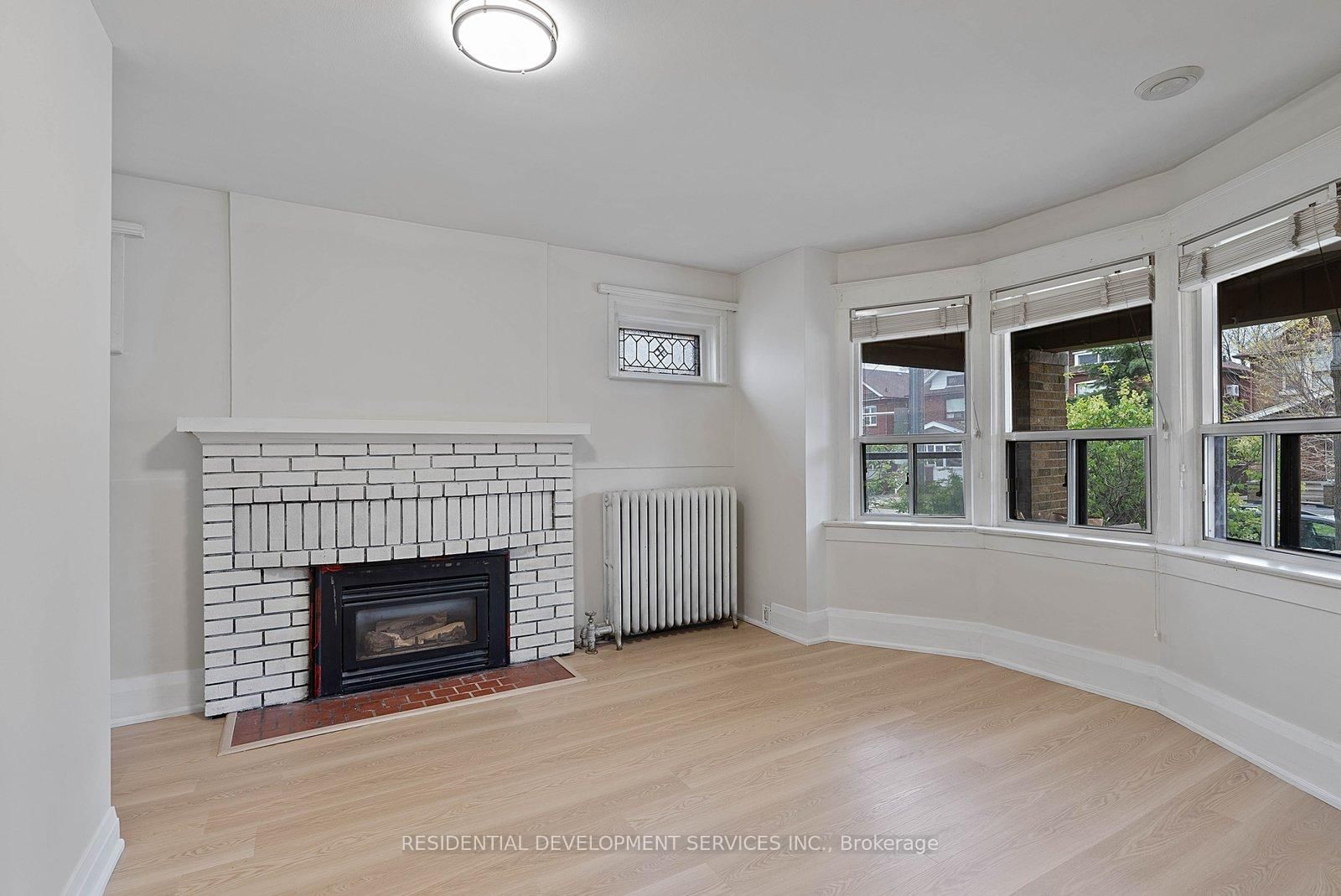 363 Strathmore Boulevard • Toronto, ON photo 5