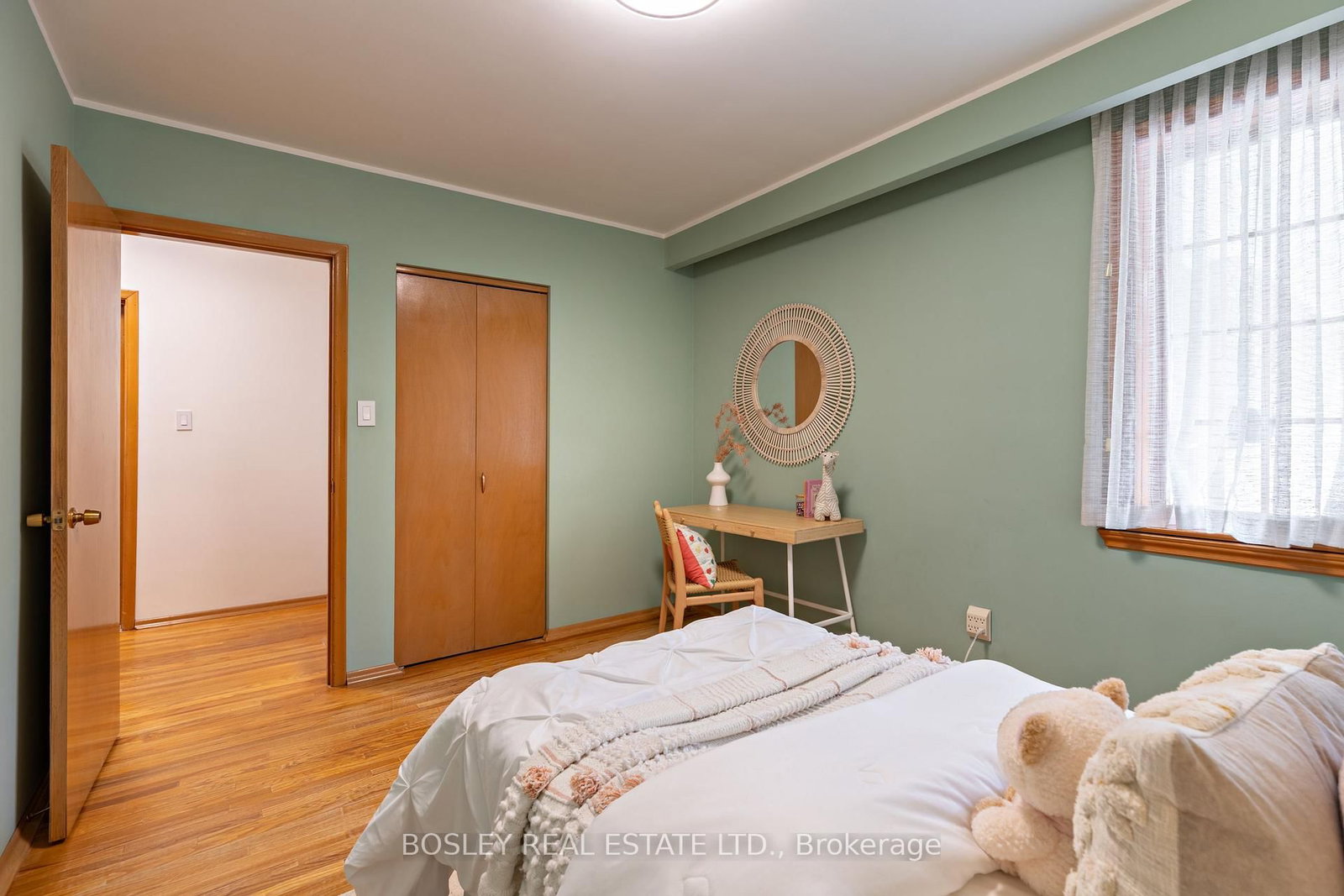 6 Cheyenne Drive • Toronto, ON photo 17