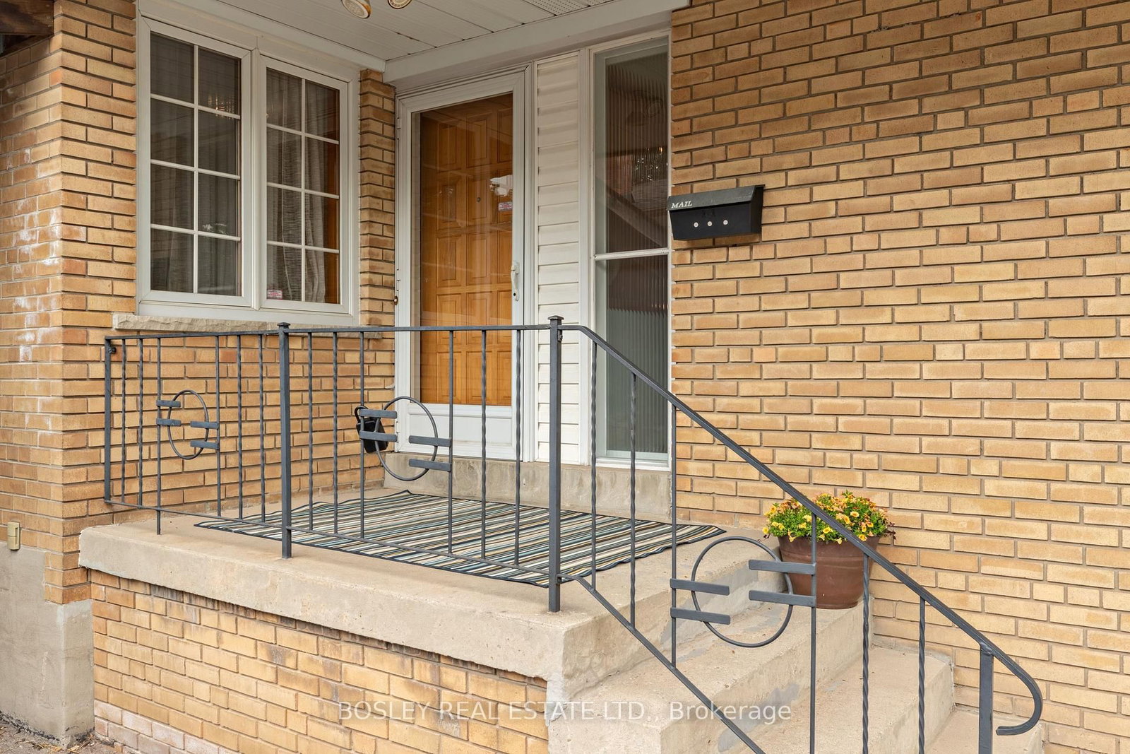 6 Cheyenne Drive • Toronto, ON photo 25