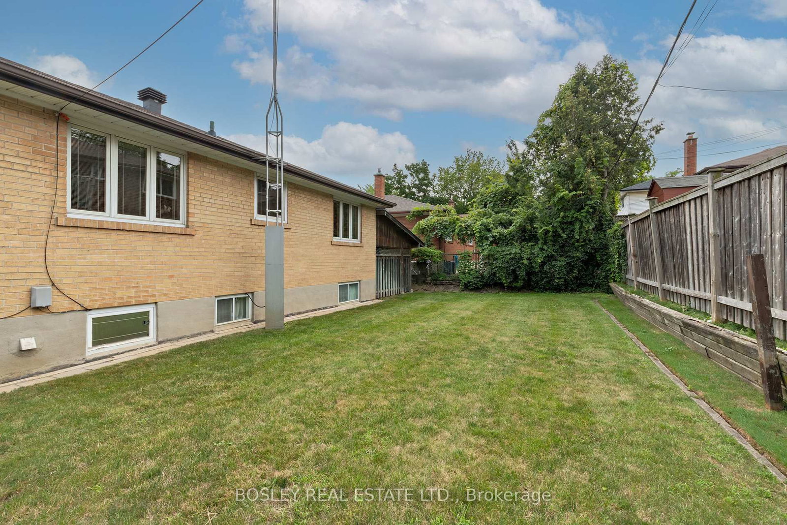 6 Cheyenne Drive • Toronto, ON photo 27