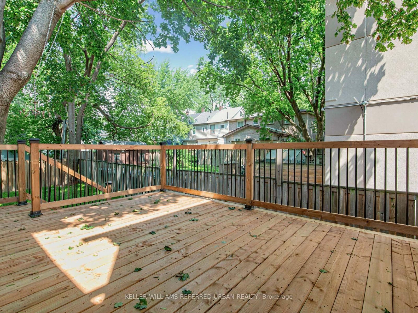 968 Eastern Avenue • Toronto, ON photo 21