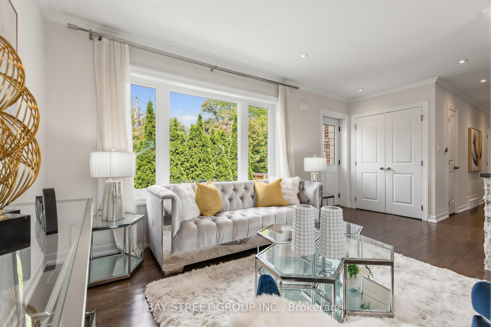 47 Haileybury Drive • Toronto, ON photo 3