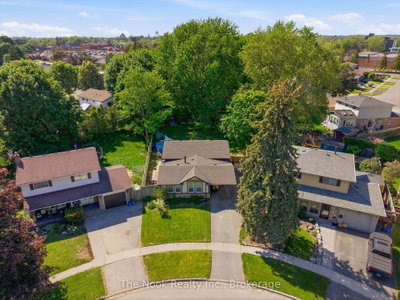 30 Deerpark Crescent • Clarington, ON photo 2
