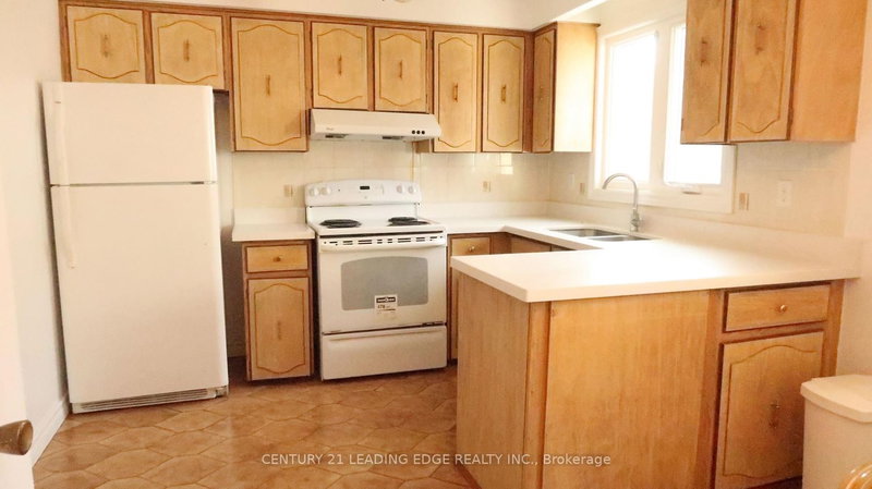 MAIN - 959 Huntingwood Drive S