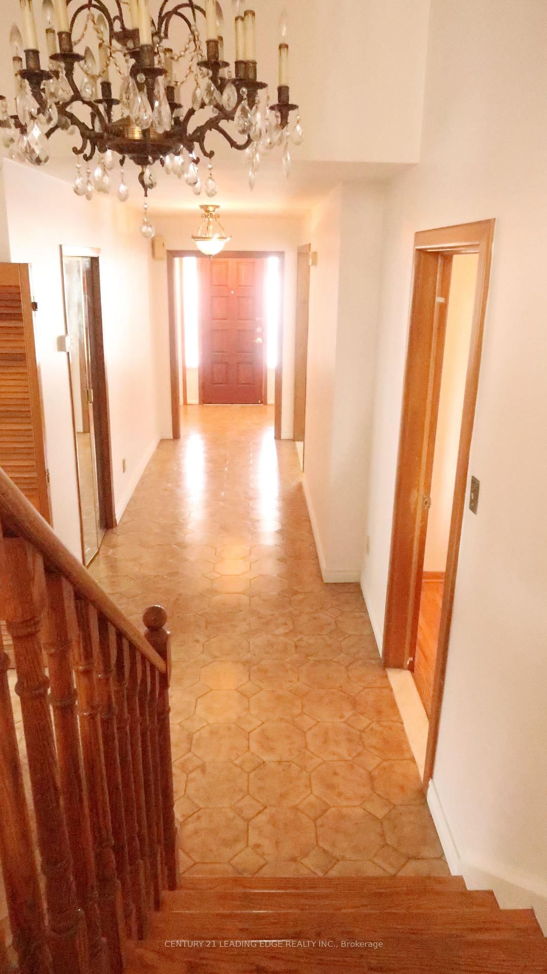 Main - 959 Huntingwood Drive S, Toronto 5