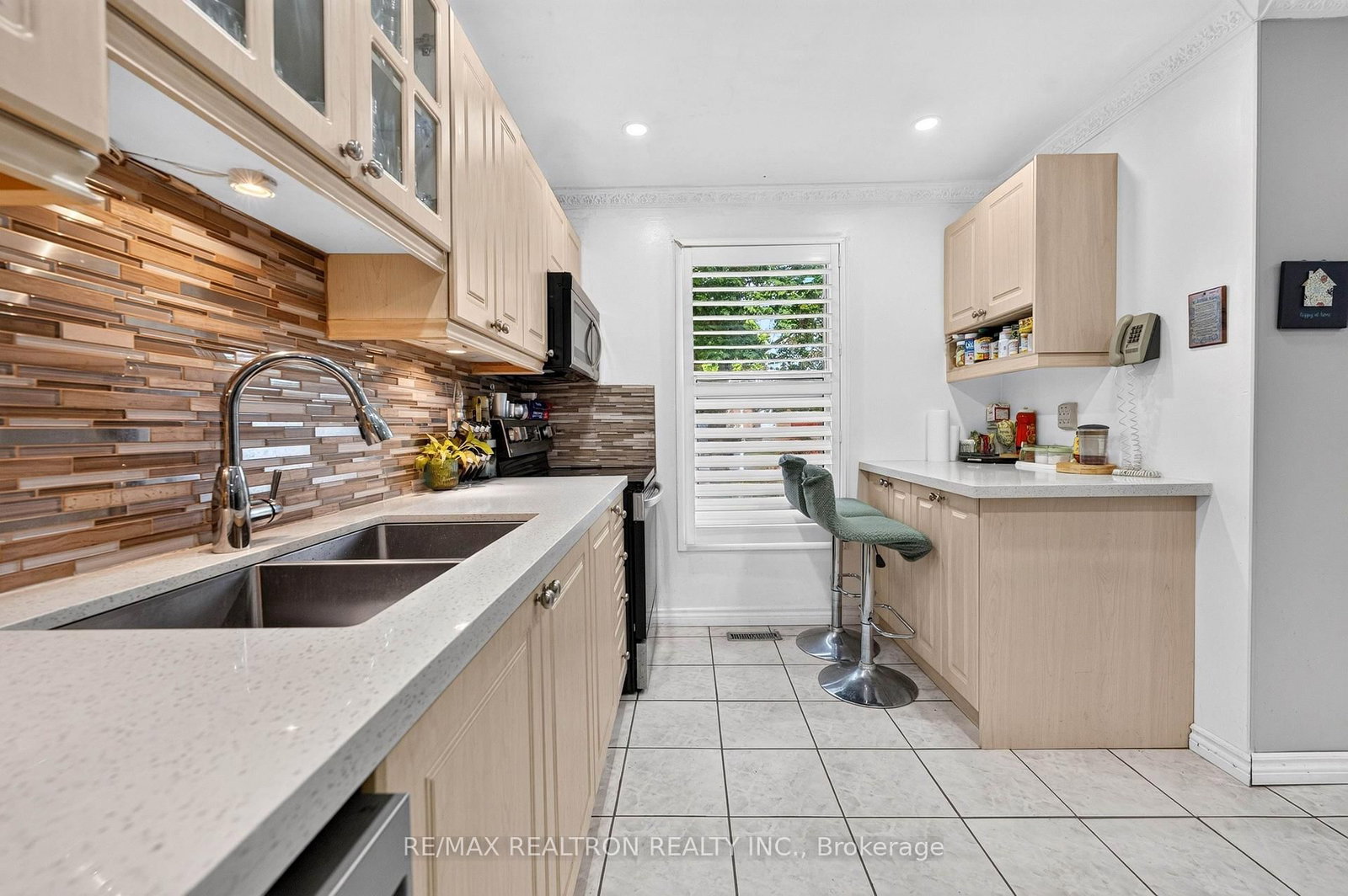 49 Tunmead Square • Toronto, ON photo 20