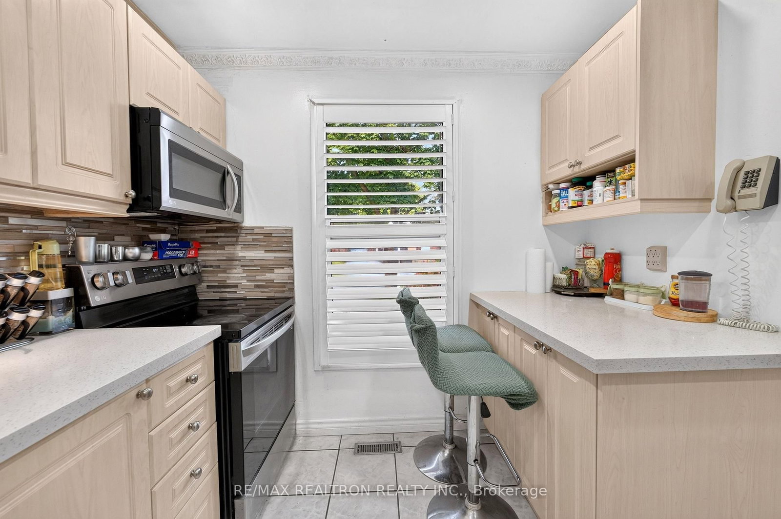 49 Tunmead Square • Toronto, ON photo 21