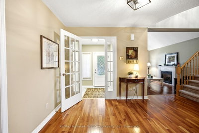 49 Rothean Drive • Whitby, ON photo 8