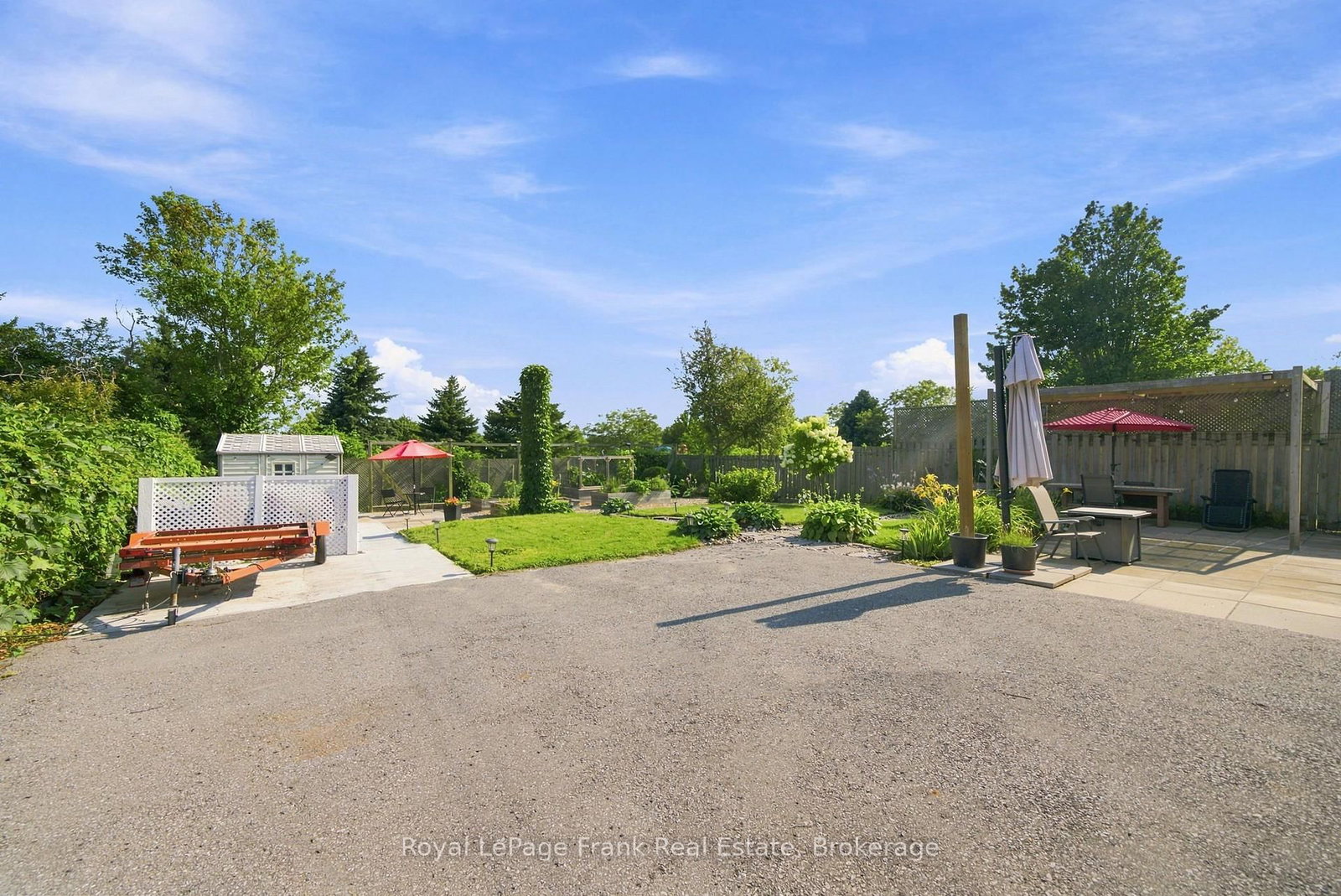 317 Dwight Avenue • Oshawa, ON photo 38