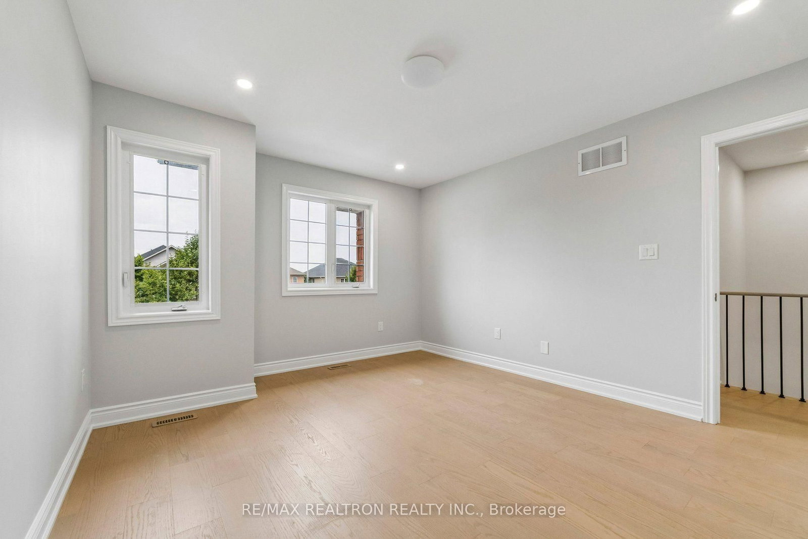 194 Robert Adams Drive • Clarington, ON photo 36