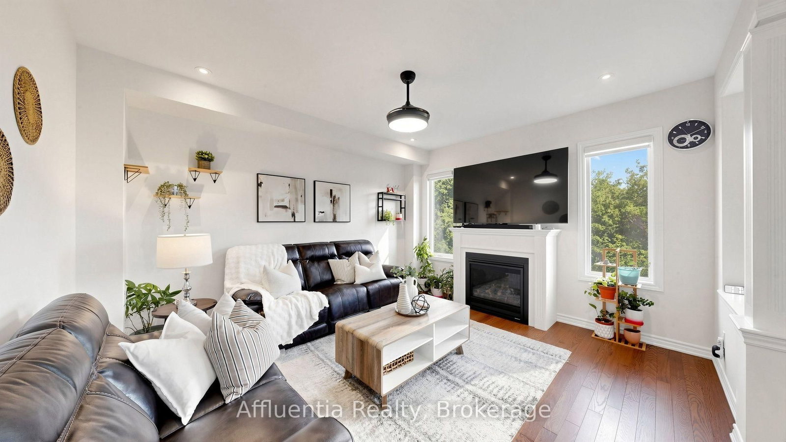 61 Hickling Lane • Ajax, ON photo 8