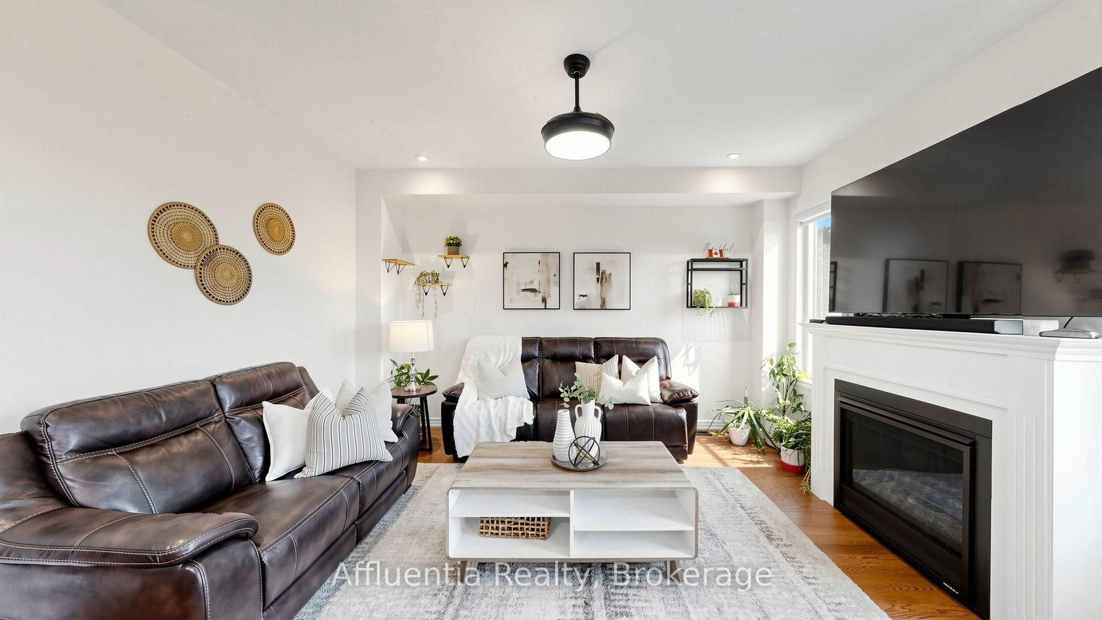 61 Hickling Lane • Ajax, ON photo 9