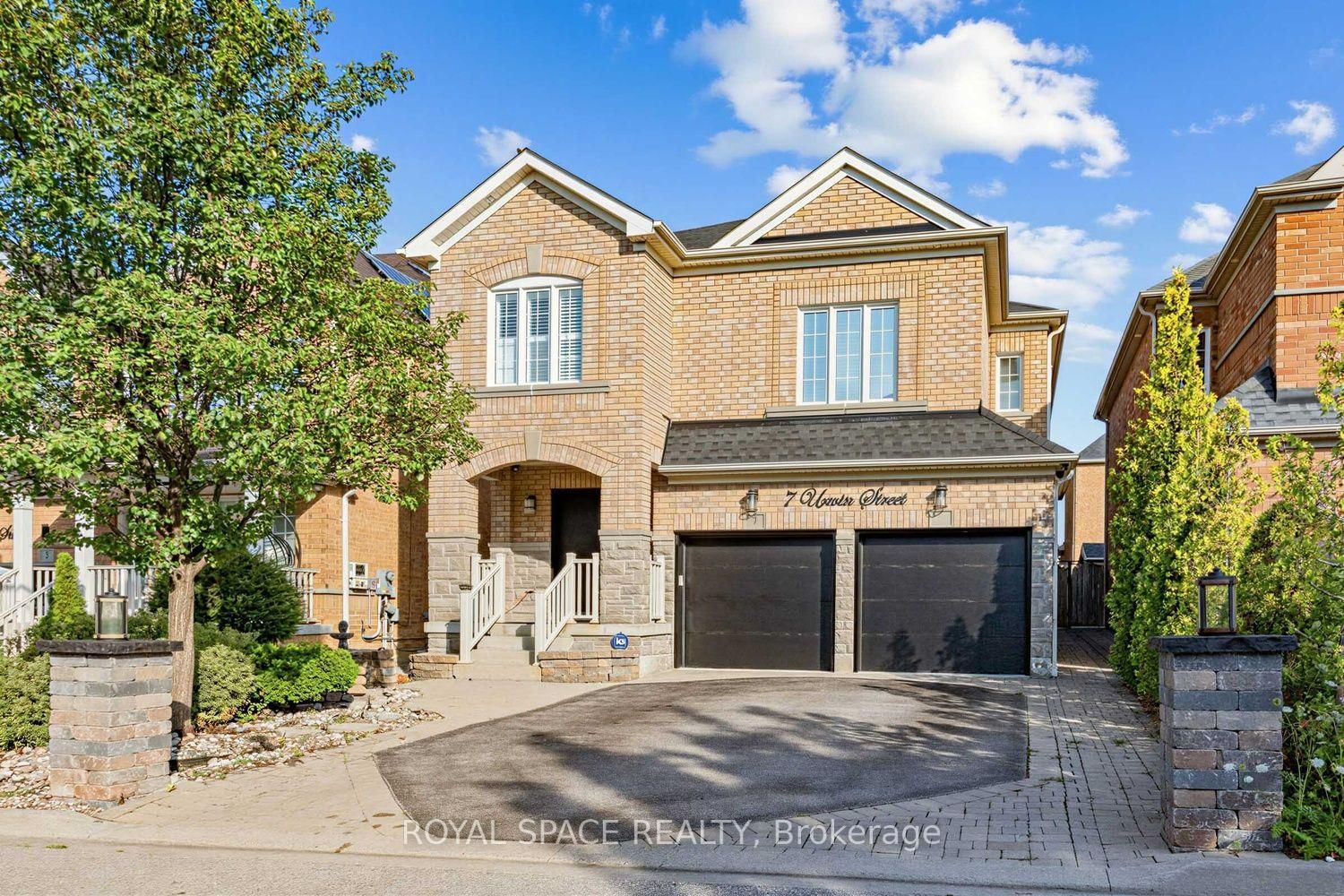7 Urwin Street • Ajax, ON photo 1