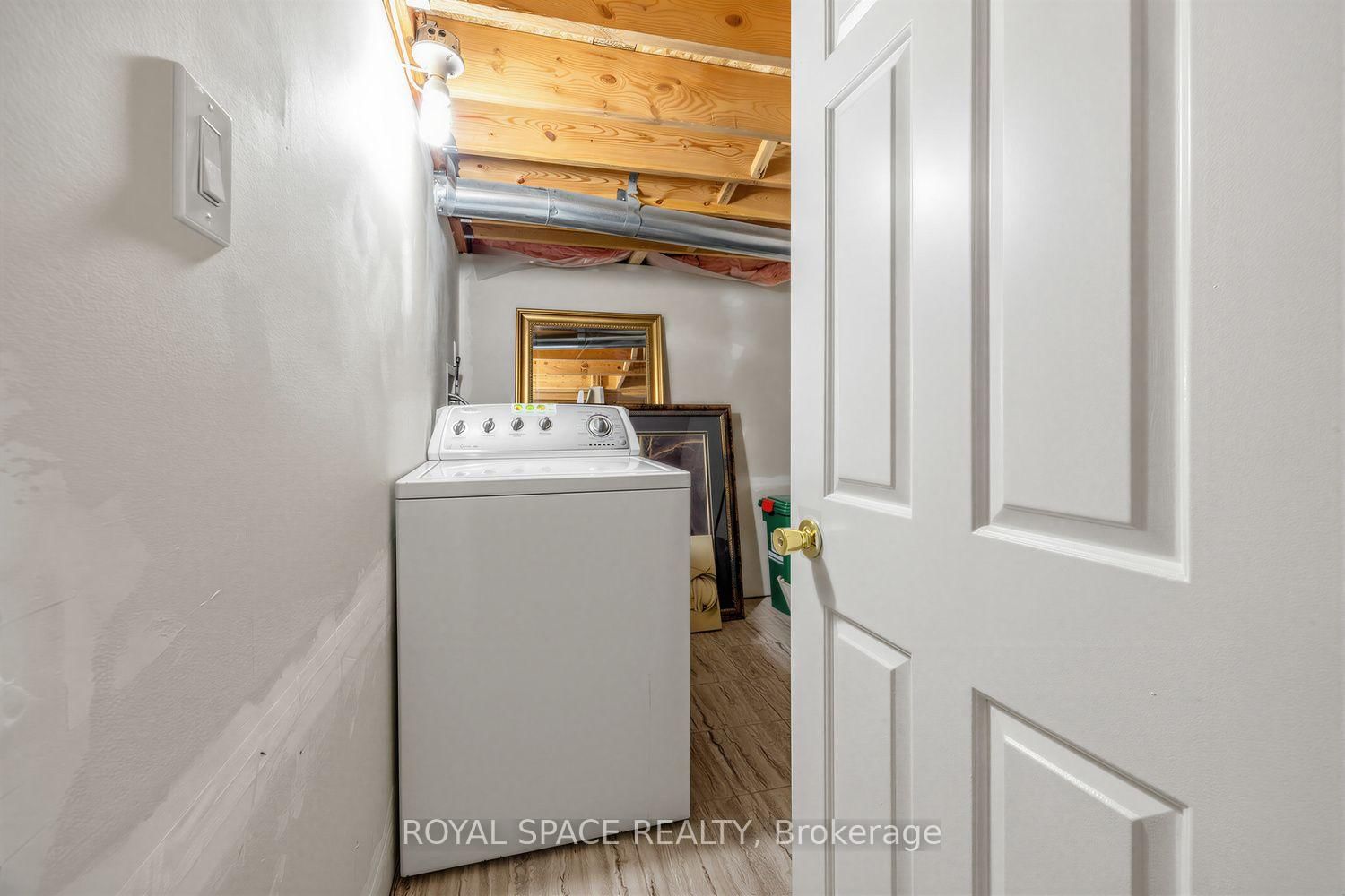 7 Urwin Street • Ajax, ON photo 29