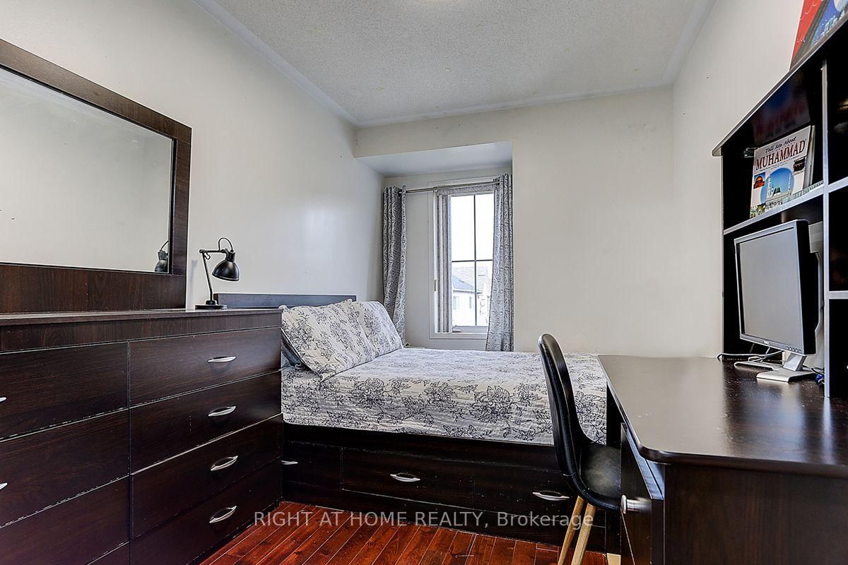 16 Pat Brooks Terrace • Toronto, ON photo 29