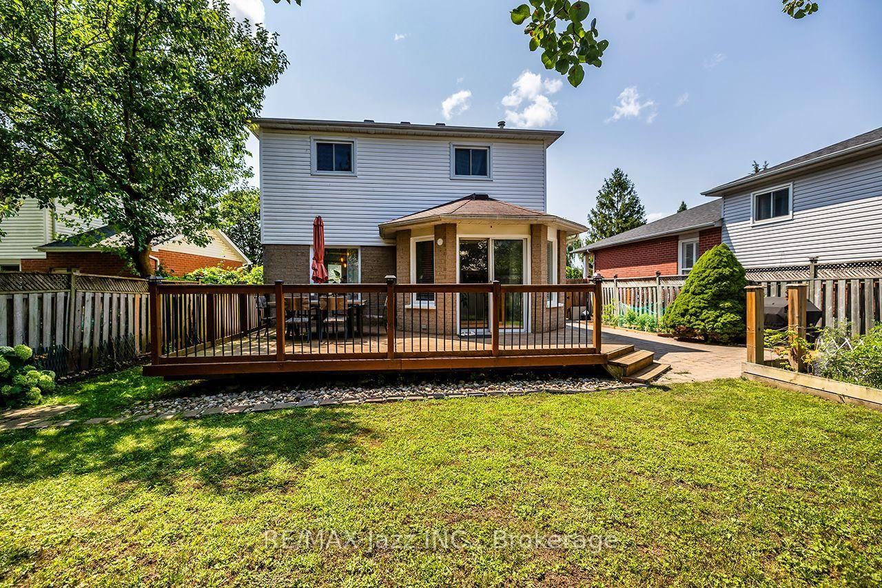 23 Meredith Court • Clarington, ON photo 36