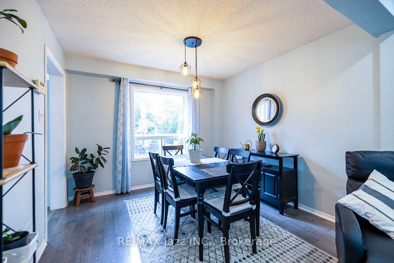 23 Meredith Court • Clarington, ON photo 8