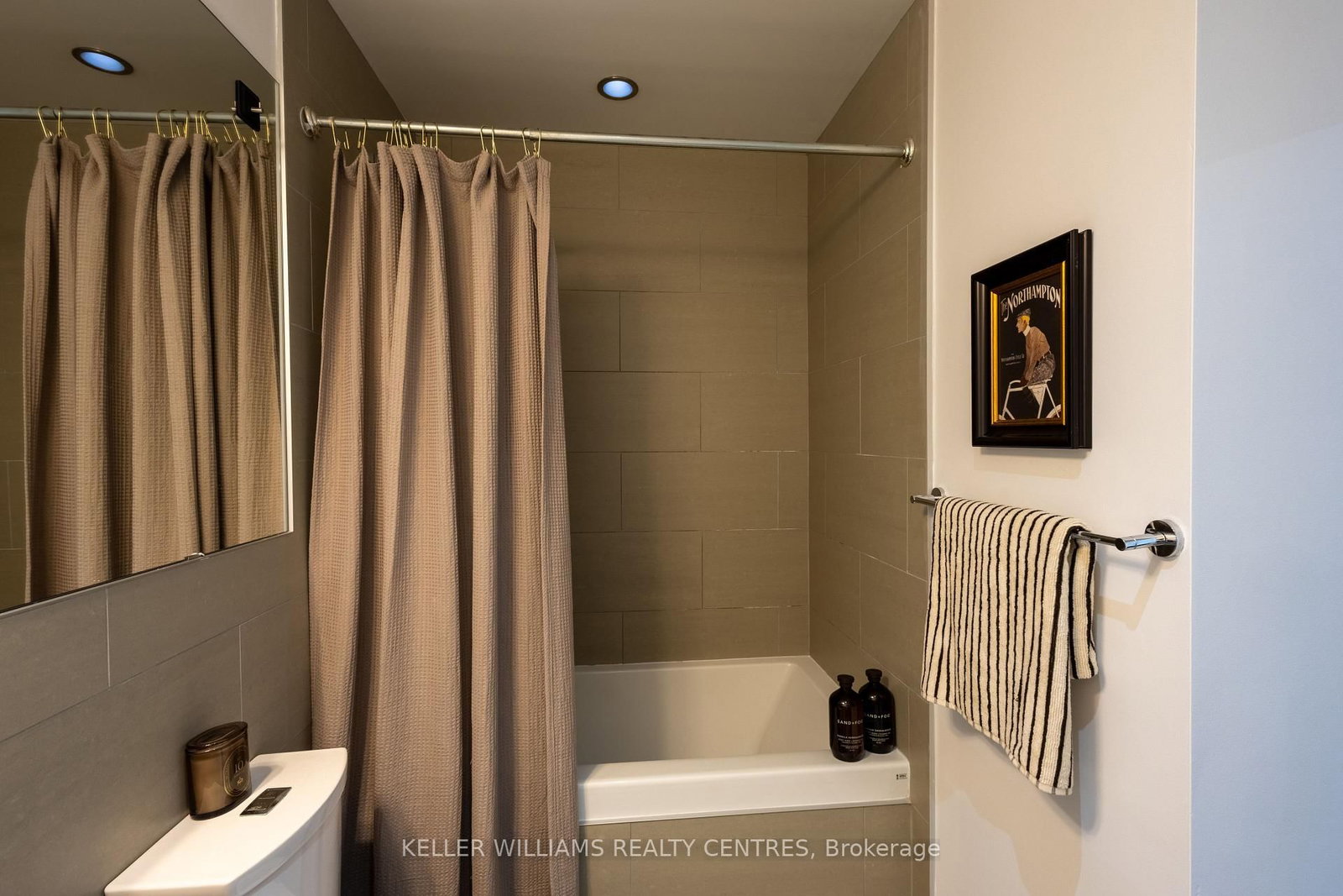 1201 Dundas Street E • #806 • Toronto, ON photo 10