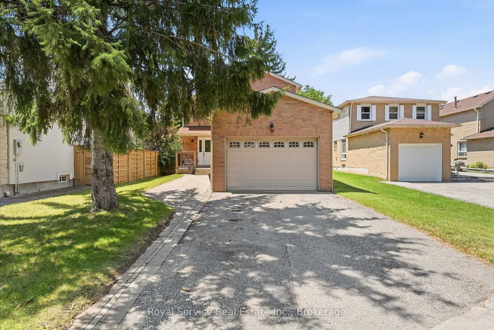 6 Gilmour Drive • Ajax, ON photo 2