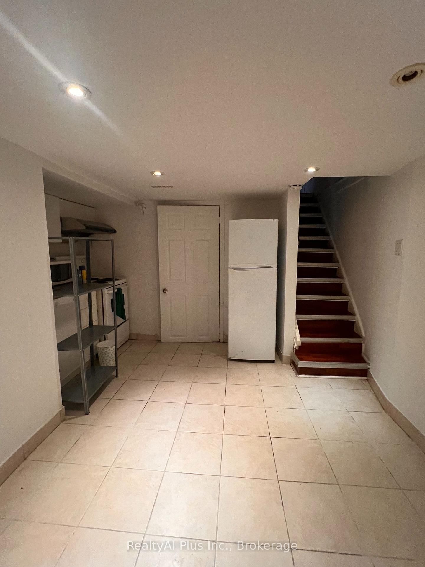 182 Boulton Avenue • Toronto, ON photo 12