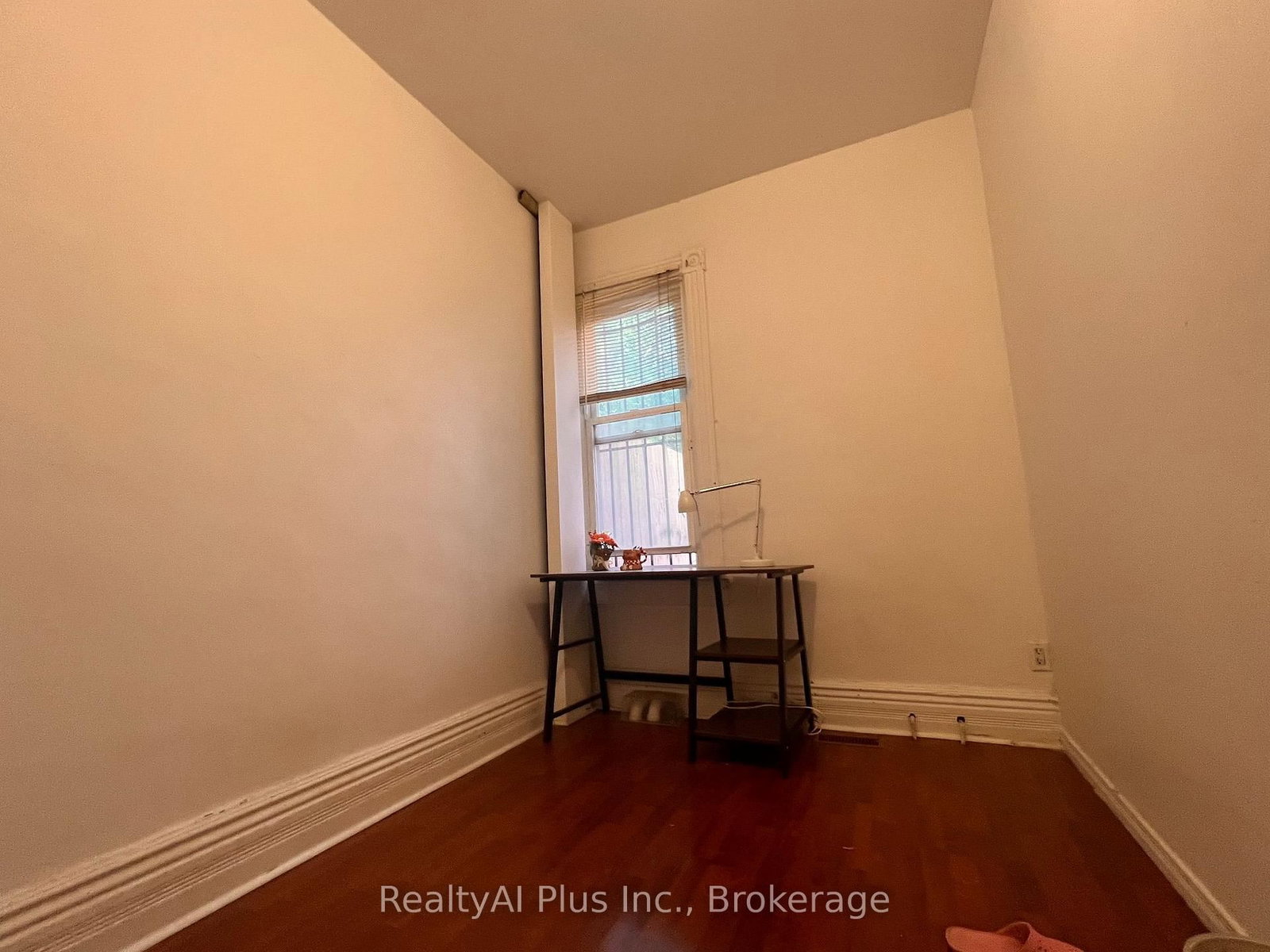 182 Boulton Avenue • Toronto, ON photo 16