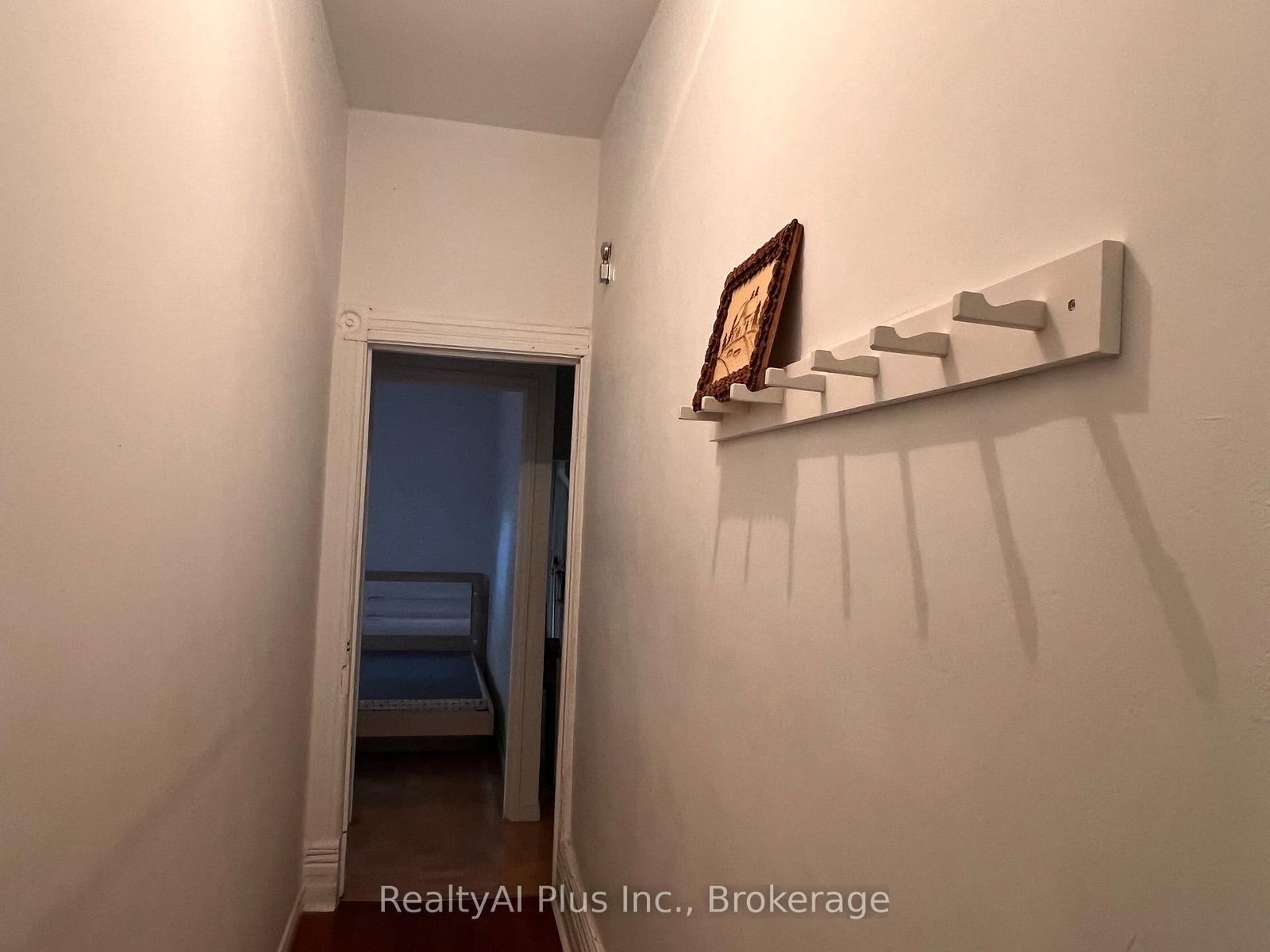 182 Boulton Avenue • Toronto, ON photo 21