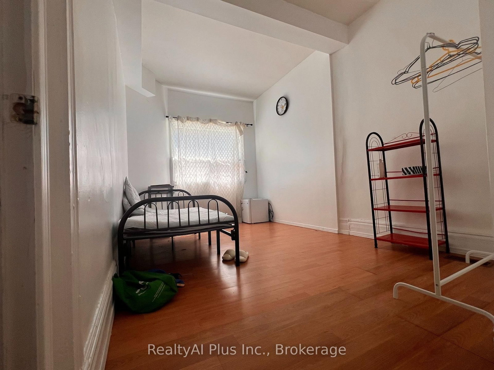 182 Boulton Avenue • Toronto, ON photo 6