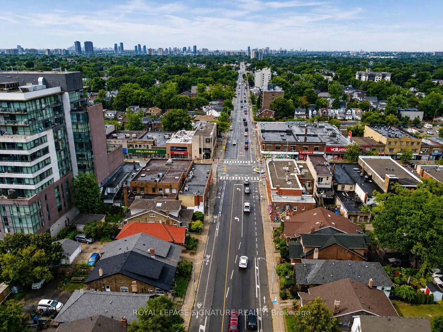 916 Woodbine Avenue • Toronto, ON photo 25