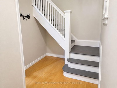 916 Woodbine Avenue • Toronto, ON photo 6